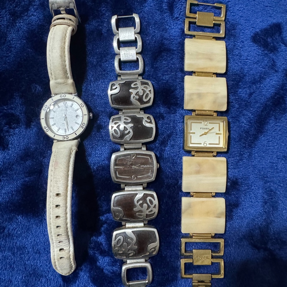 Vintage Fossil watches‎